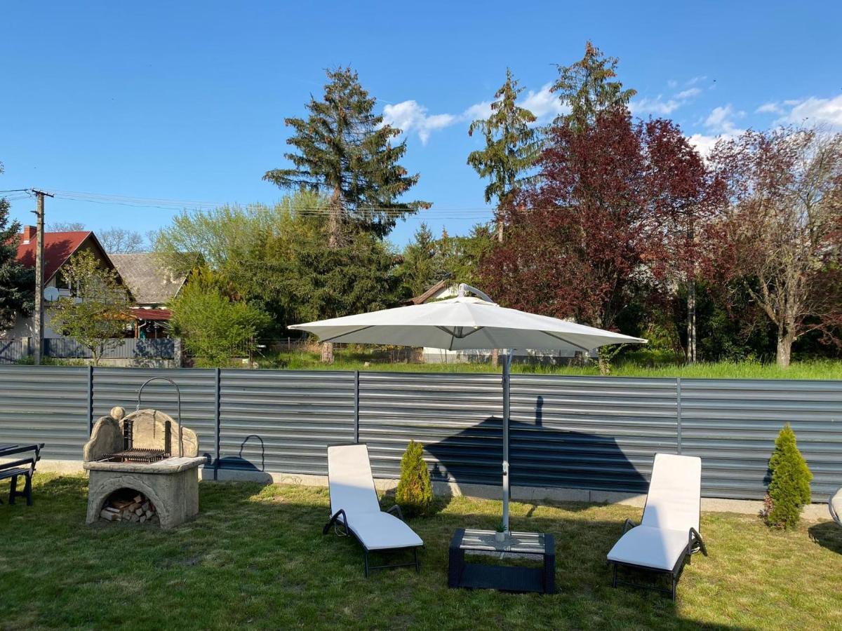 Villa Lipi - Home Away From Home Balatonszárszó 外观 照片